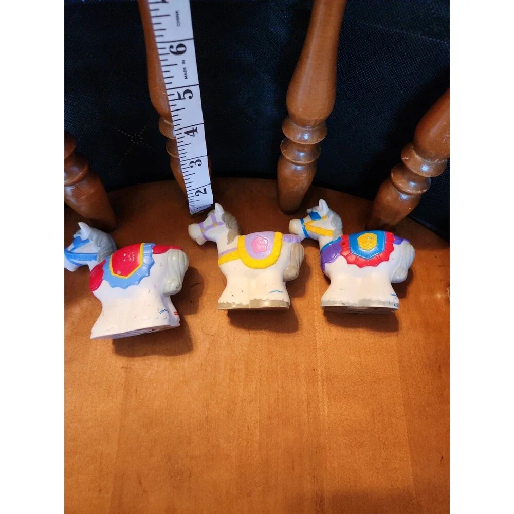 2003 Fisher-Price Little People, “Lil' Kingdom Palace